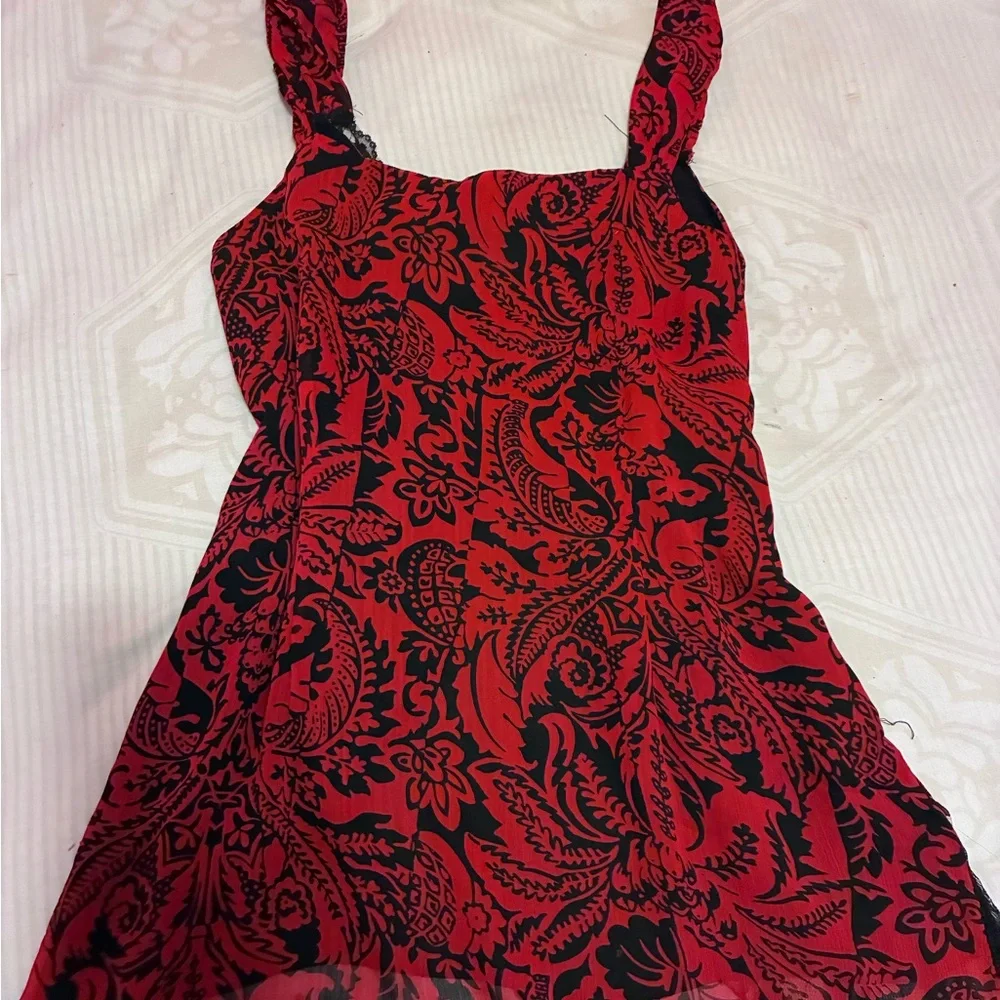 Red and Black Lace Trim Floral Tank New York City Design Co. - Picture 3 of 3